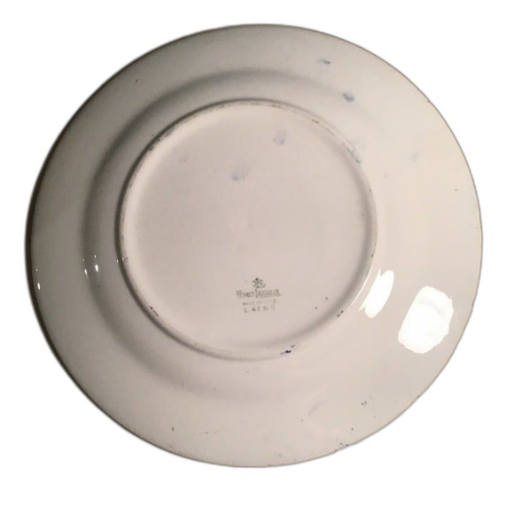 Vintage Blue Willow Transferware Plate Unmarked, Blue and White Has Chip On Top - Picture 2 of 2